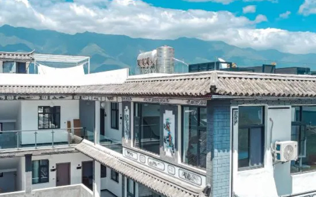 Zaihaiyifang Sunrise Seaview Homestay (Dali Qihai Branch)