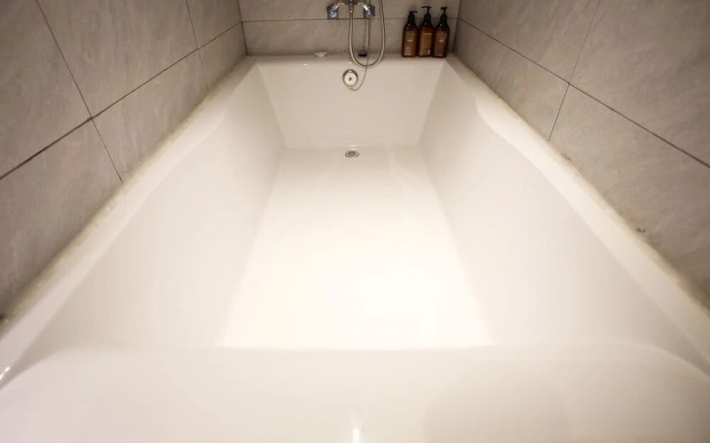 Chuncheon Hotel Lavender