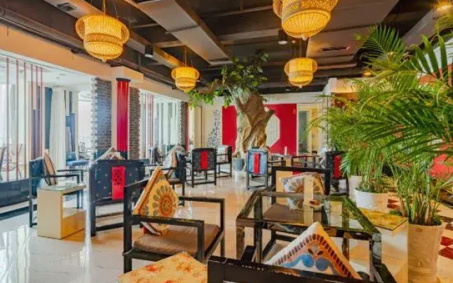 Jinye Hotel (zhanggongqiao Food Street)