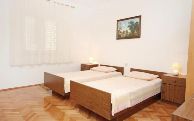 Apartments with a parking space Vrsi - Mulo, Zadar - 5796