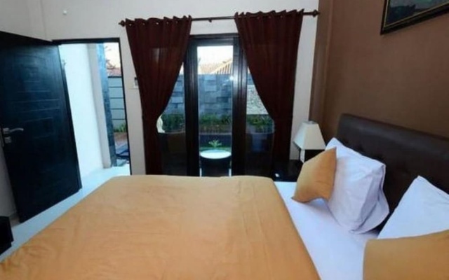 Griya Mesesari Premium Guest House – Guest Rooms – Kuta