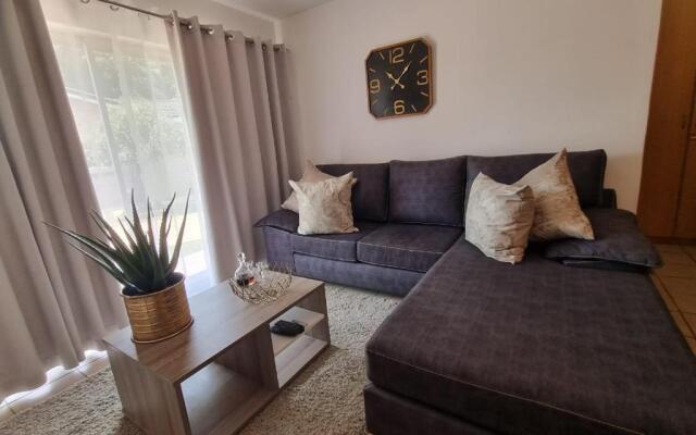 Vaal De Vue - Formanstreet 68 - Self Catering Apartment