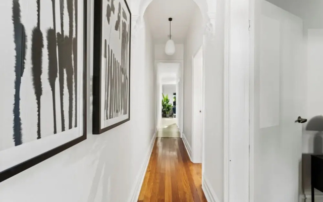Patio House: Moments From Marrickville Metro