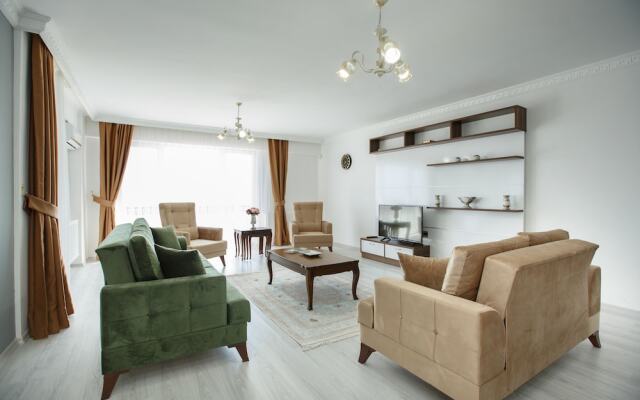 Golden Star Suites