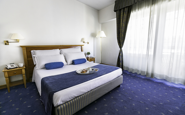 Hotel Diplomatic