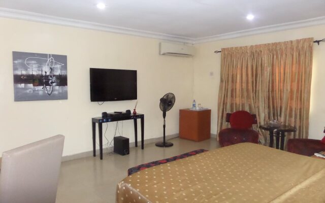 Adna Hotel