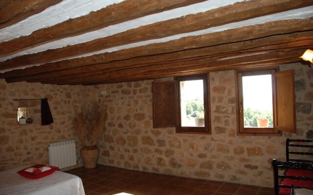 Masia de la Serra de la Cogulla