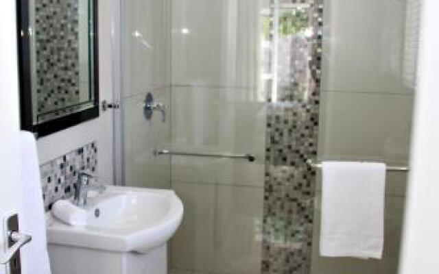Green Kalahari Guesthouse