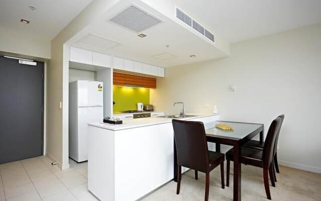 Astra Apartments - Docklands