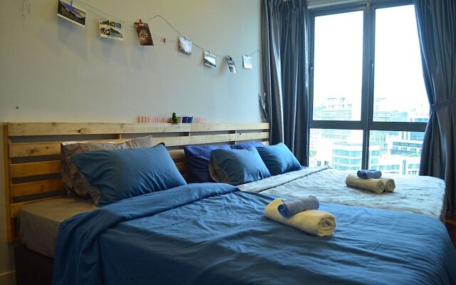 Elegant Living At loft Imago KK