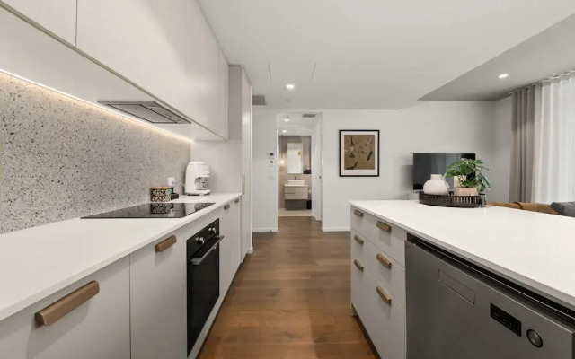 Experience Elegance in This Chic 1-bed Unit