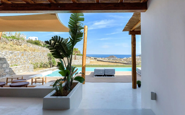 Villa Yasemin on the Rock