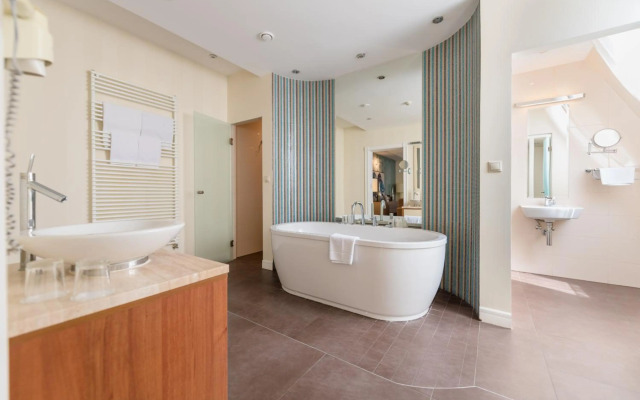 La Prima Fashion Hotel