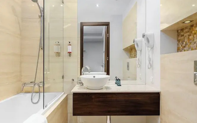 ShortStayPoland Platinum Towers Skyline