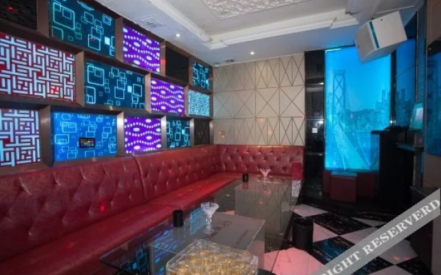 Jilv Zuntian Hotel