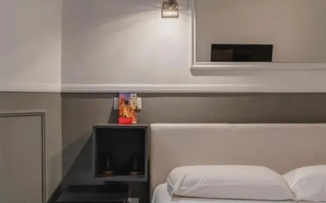 We Love Roma Guest House