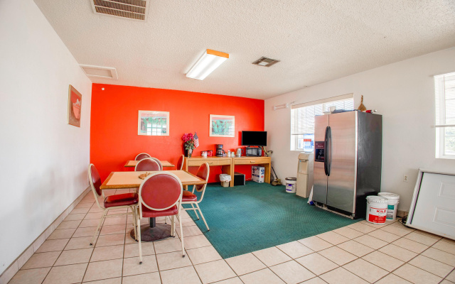 Holiday Motel Lordsburg I-10