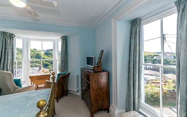 Pendyffryn Manor Bed & Breakfast