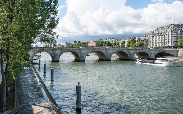 Paris 5e entre Notre Dame & Pantheon