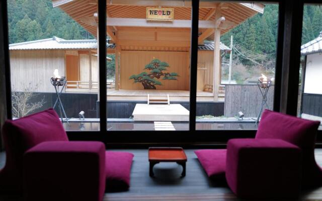 Neold Private House