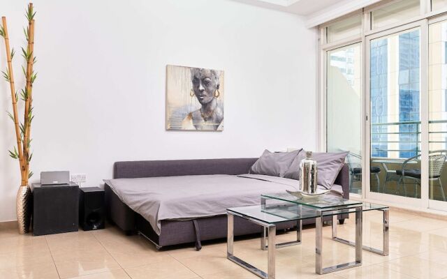 Cozy 1BR apartment Marina Crown