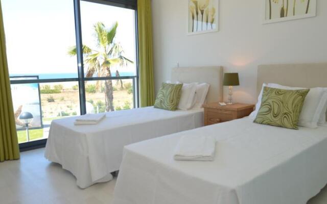 Cavalo Preto Beach Apartments