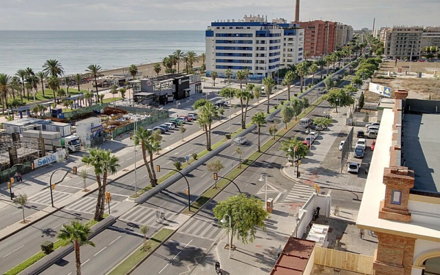 Apartamento Top Malaga Calle Pacifico con piscina y parking