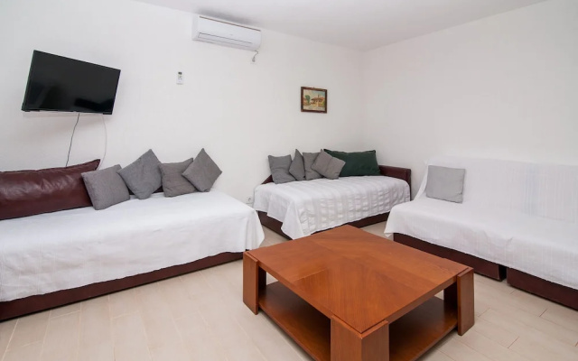 Open Sea Luxury Apartments