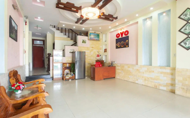 Phuong Hong Motel