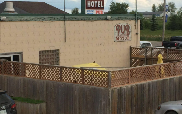 Esterhazy Motor Hotel