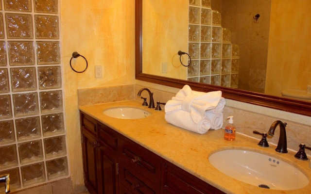 Sonoran Sun 2BR Upper SE 608 by Casago