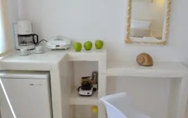 Niki Rooms