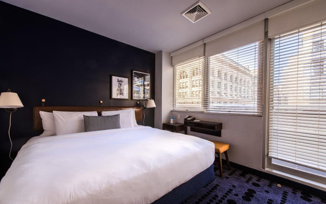 U Hotel Fifth Avenue