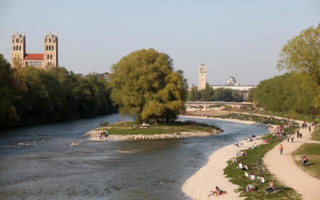 Glockenbach Apartment