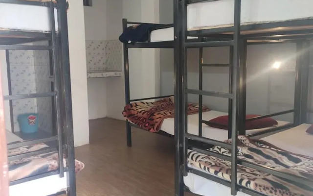 International Youth Club - Hostel