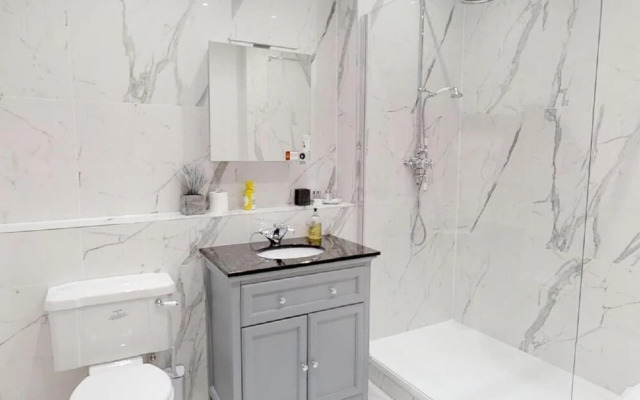 Great Charles Gem,sassie Homes