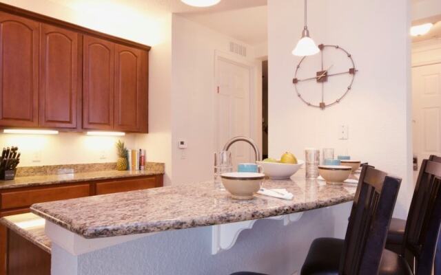 Pool Side Escape 3 Bedroom Condo