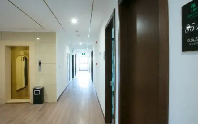 Qionghai Yefeng Business Hotel (Yinhai Road Wanquanhe Branch)