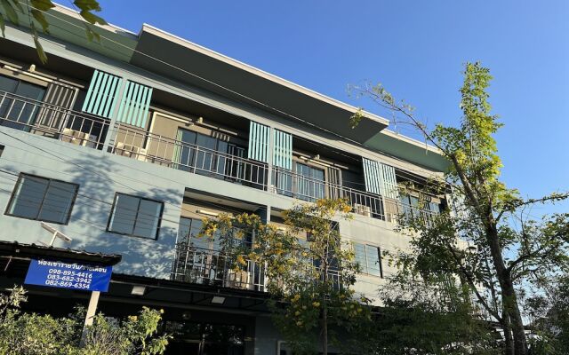 V Tharm Hotel