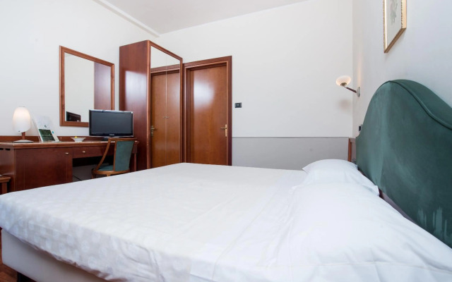 Terra Umbra Hotel