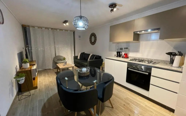 Hermoso Departamento entero, sector norte.