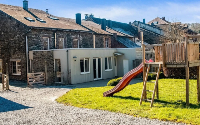 Suave Holiday Home in Vresse-sur-semois With Garden