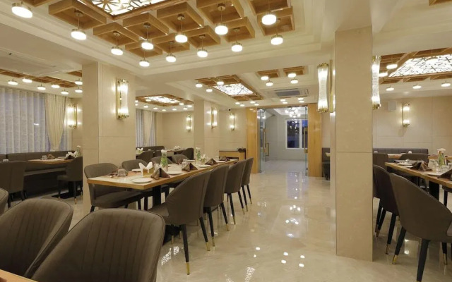 Hotel R.J Residency