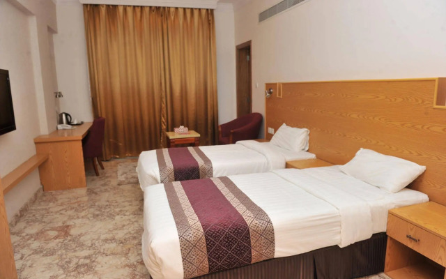 Al Reef Hotel