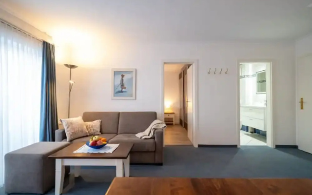 Hoppe 8 Modern Retreat