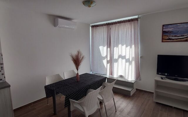 S1-spacious Studio With the sea View & use of Pool
