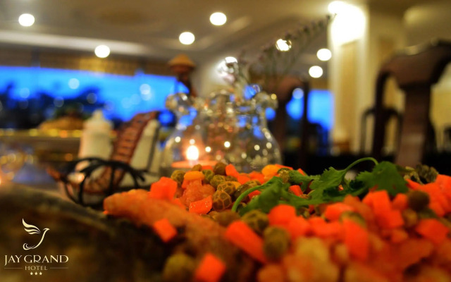 Jay Grand Hotel
