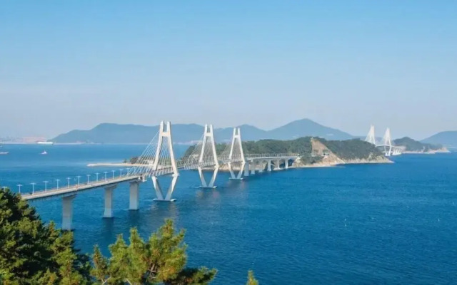 Geoje Swim Pension