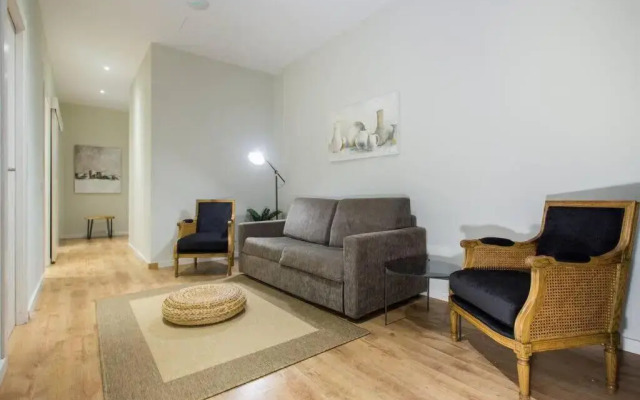 Bright and modern 4bedroom with terrace in Las Ramblas P2