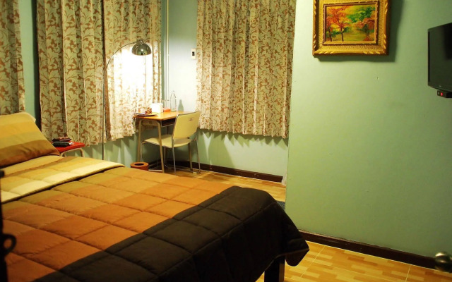 Chommuang Guest House